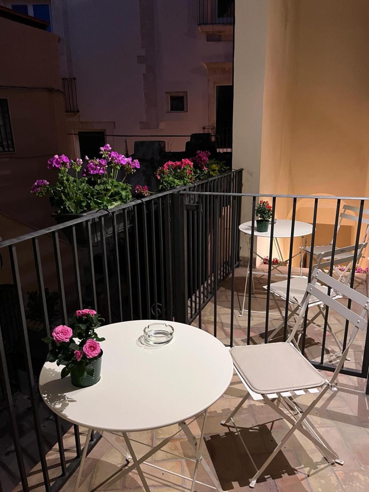 Ortigia Bed And Breakfast Syracuse Buitenkant foto